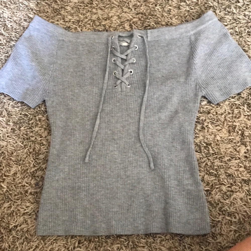 Off-the-shoulder top